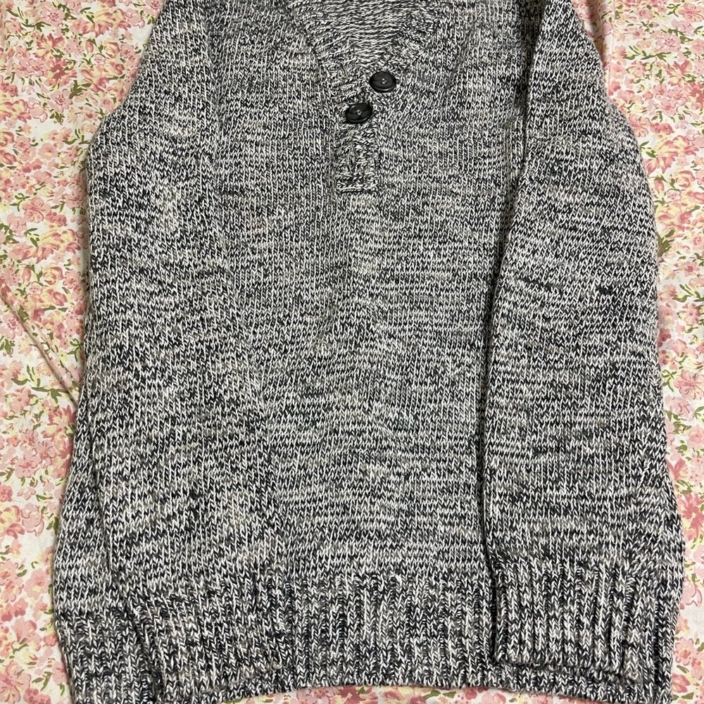 karen scott long sleeve sweaters. Size medium